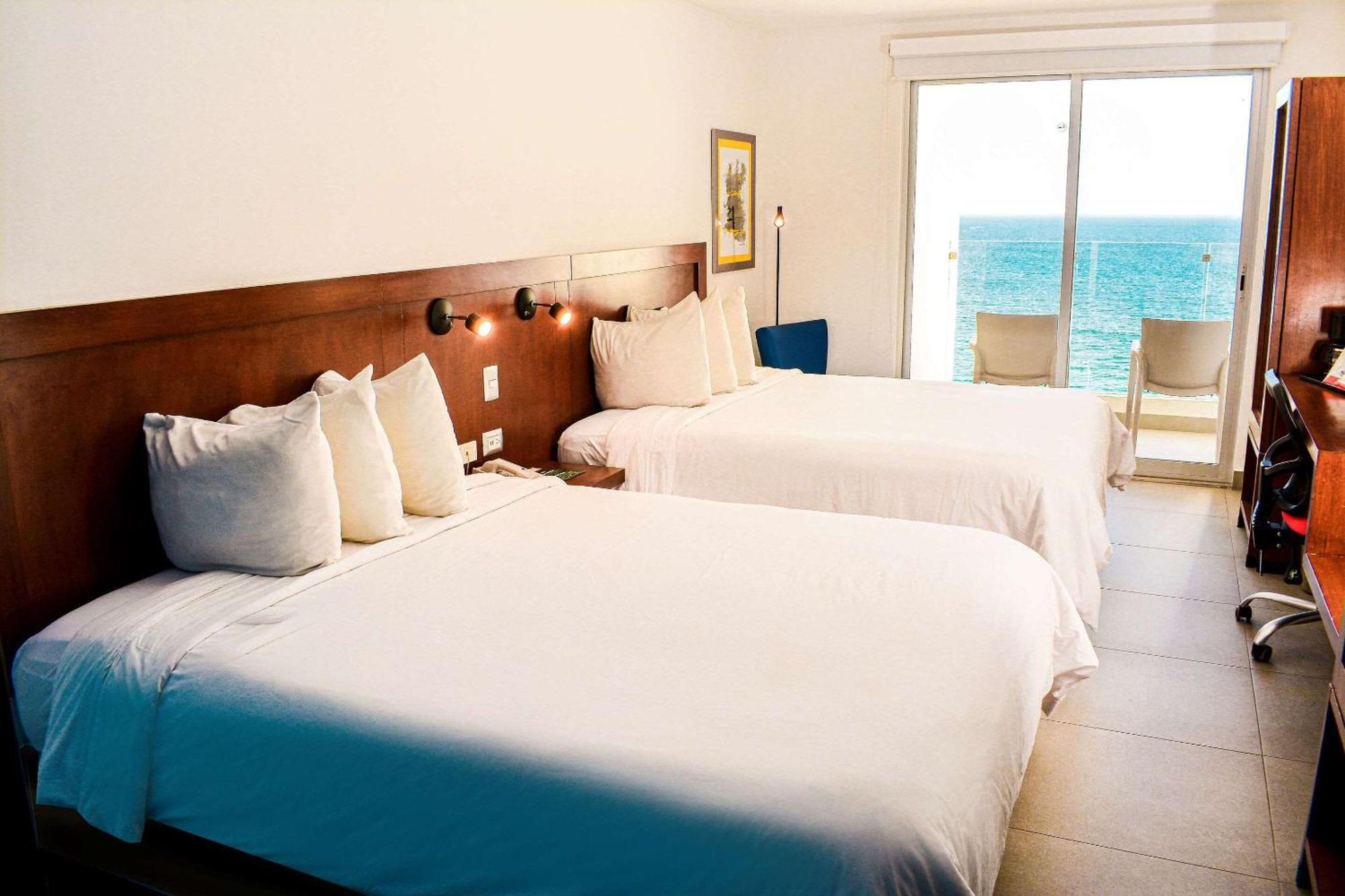 Park Inn By Radisson Mazatlán Extérieur photo